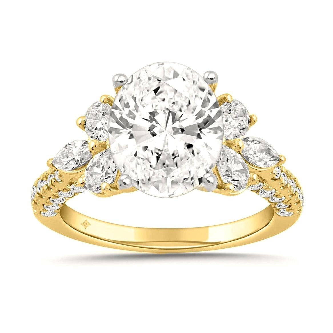 Oval Ring (Oval Cut) | Diavlia