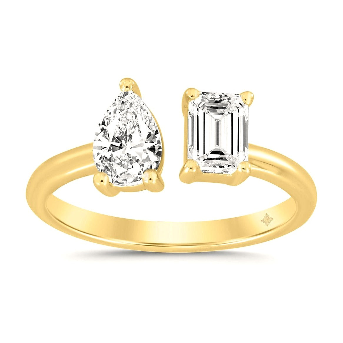 Pear Ring Emerald in Yellow Gold (Pear Cut) | Diavlia