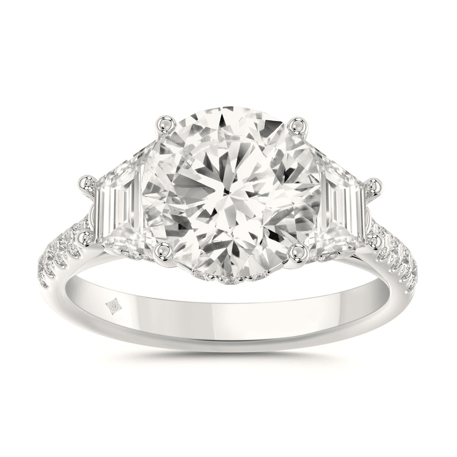 Trapezoid Ring in White Gold (Round Cut) | Diavlia