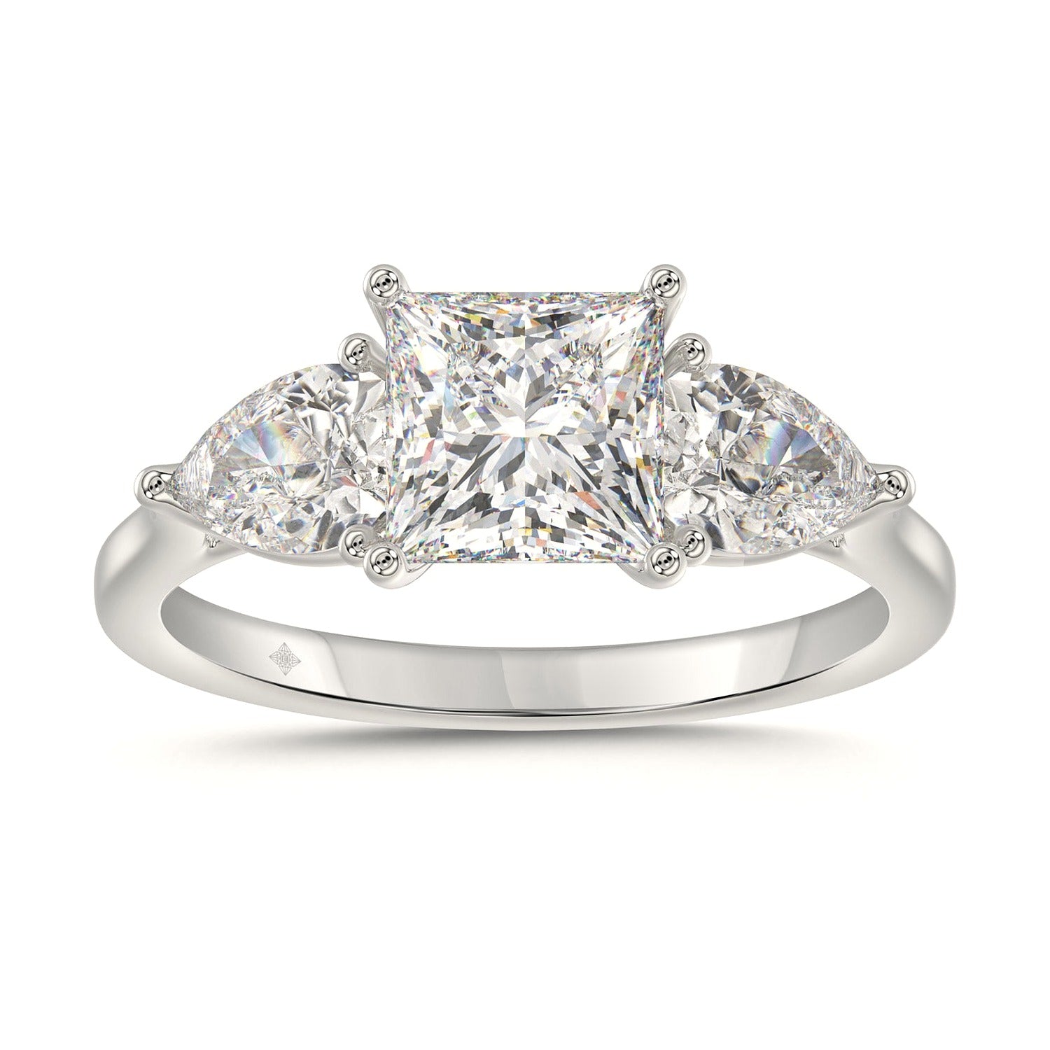 Pear Ring Princess in White Gold (Pear Cut) | Diavlia